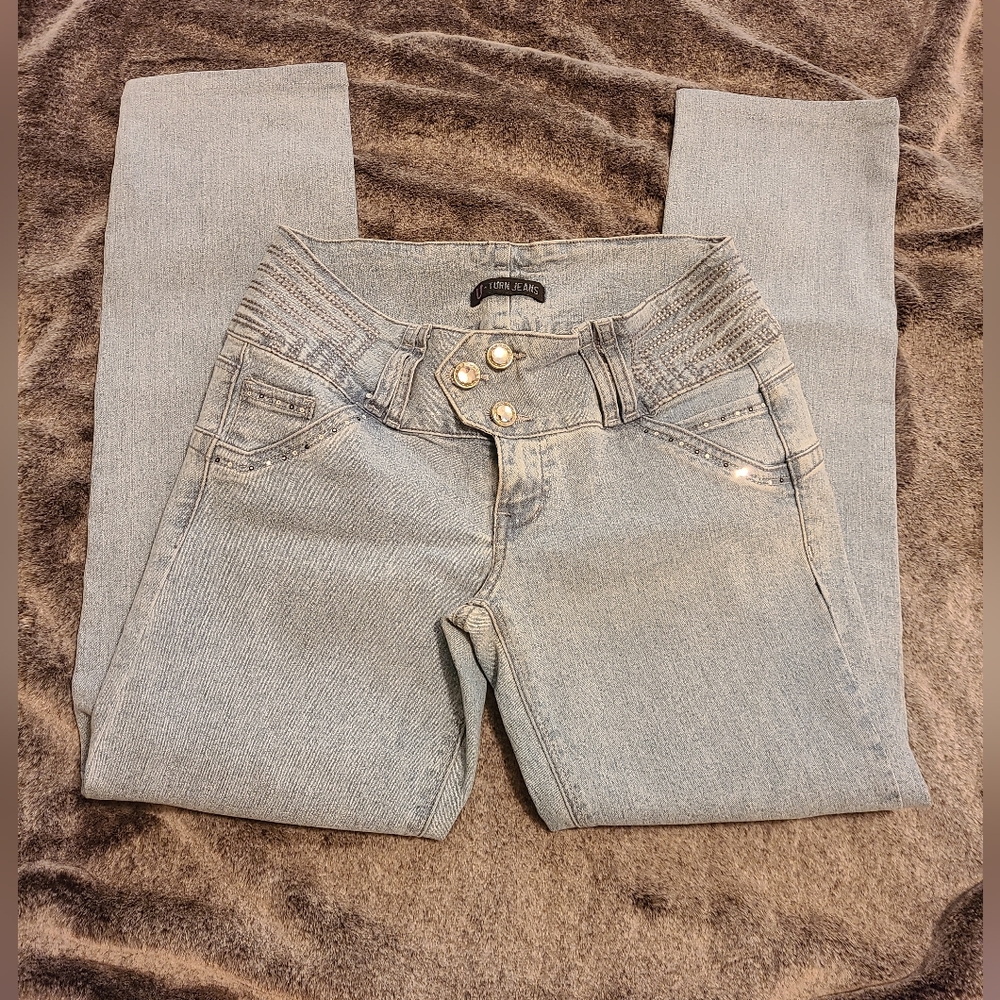 U-Turn Jeans - Picture 5 of 8